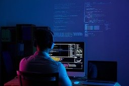 software-developer-6521720_1280 (1)