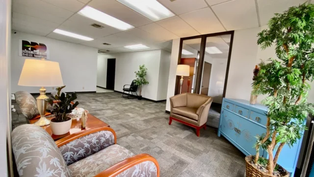 Renovate Paint and Design