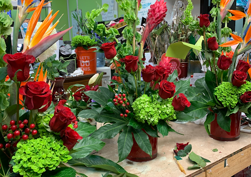 Dolly’s Florist