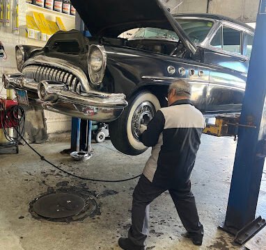 Hollywood Auto Parts & Service
